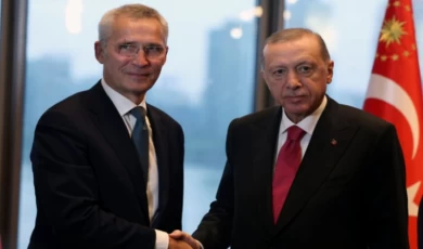 Erdoğan, Stoltenberg’i Türkevi’nde kabul etti