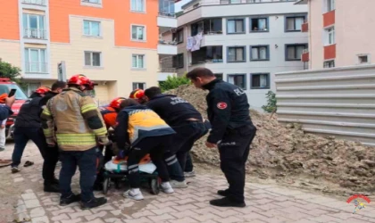 Avcılar’da korkutan anlar: Bastığı rögar kapağı bir anda açıldı