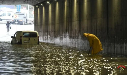 İstanbul'da sağanak için üç kurumdan uyarı! En riskli saatler açıklandı